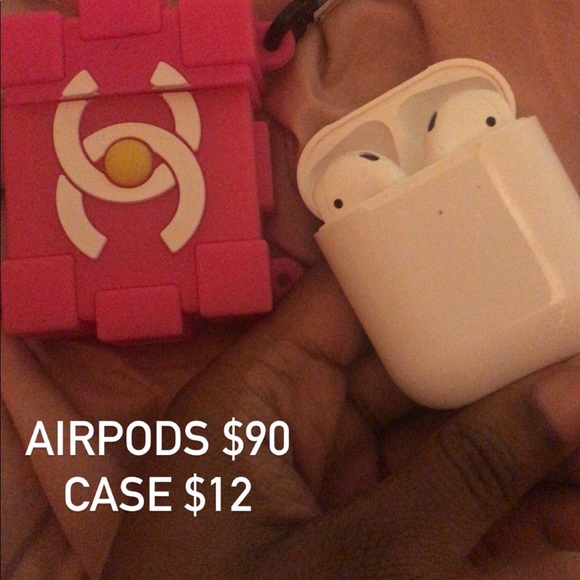 Airpods and case